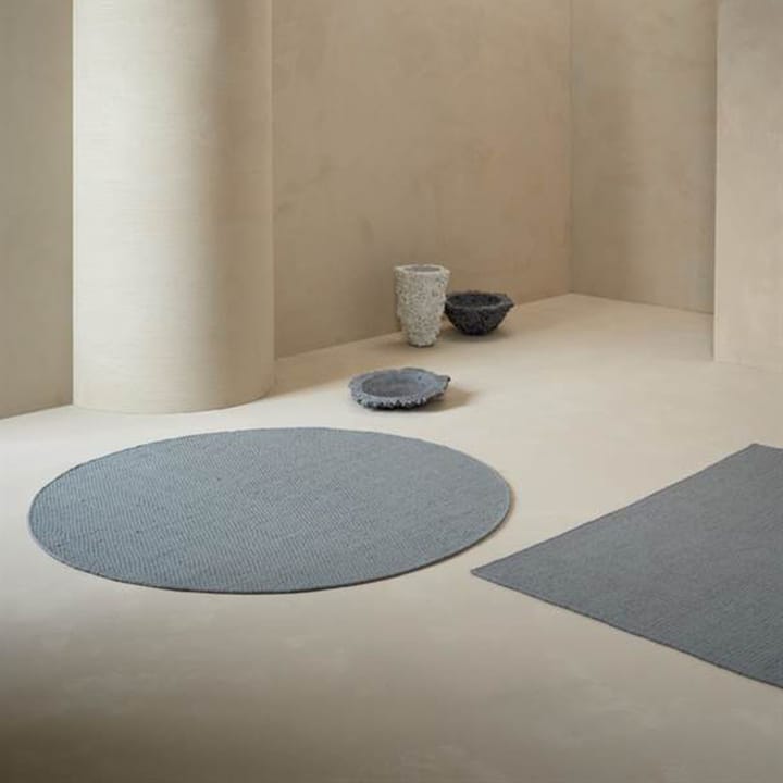 Alfombra redonda Oksa, Powder, 170 cm Linie Design