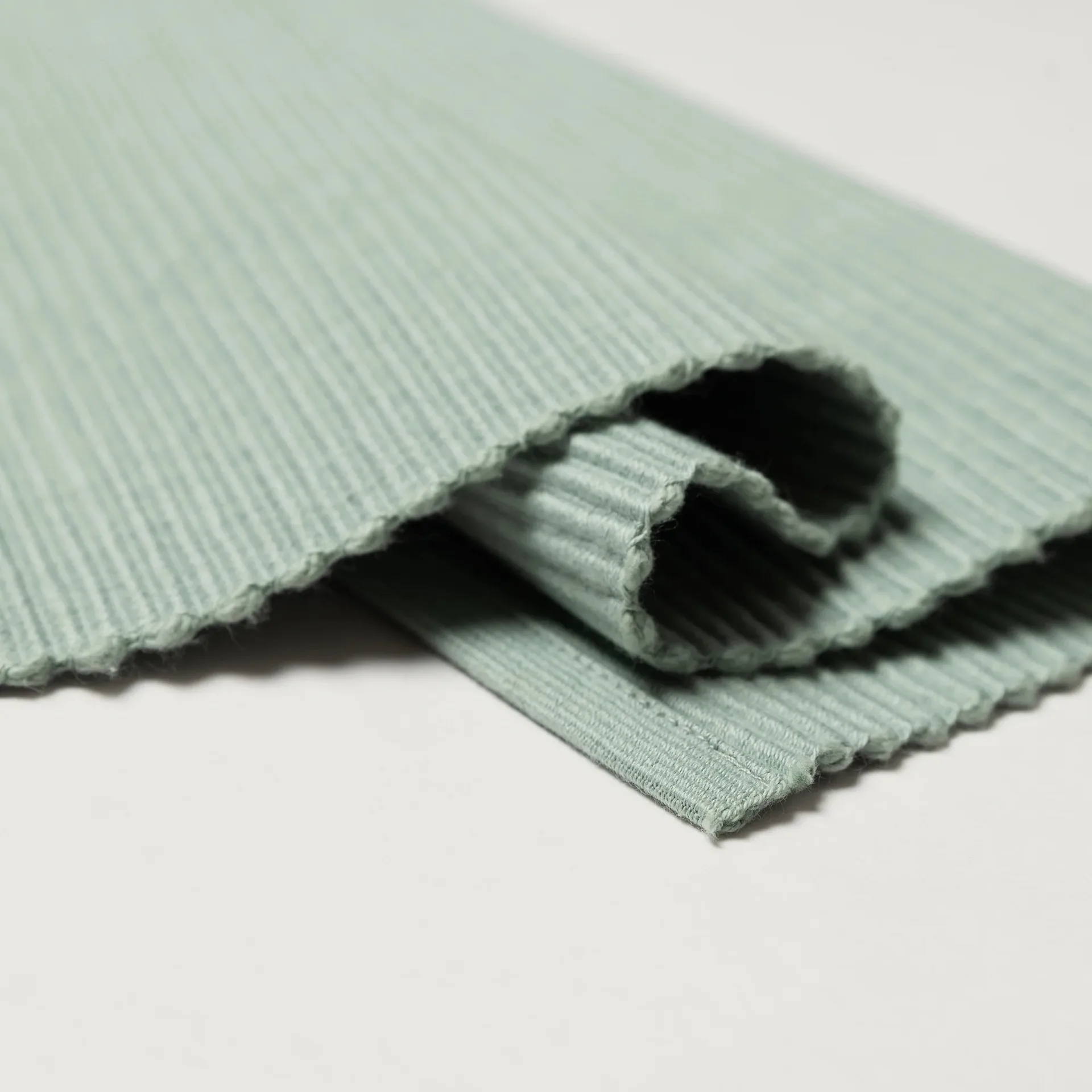 2 Manteles individuales Uni 35x46 cm, verde hielo Linum