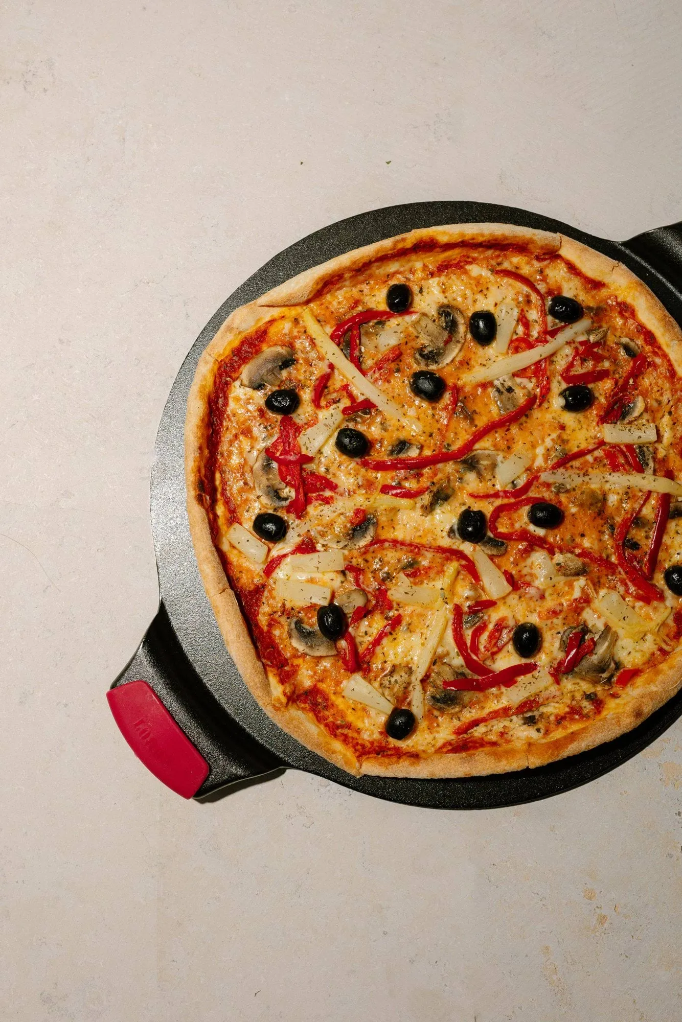 Piedra para pizza con asas de silicona, Ø38 cm Lodge
