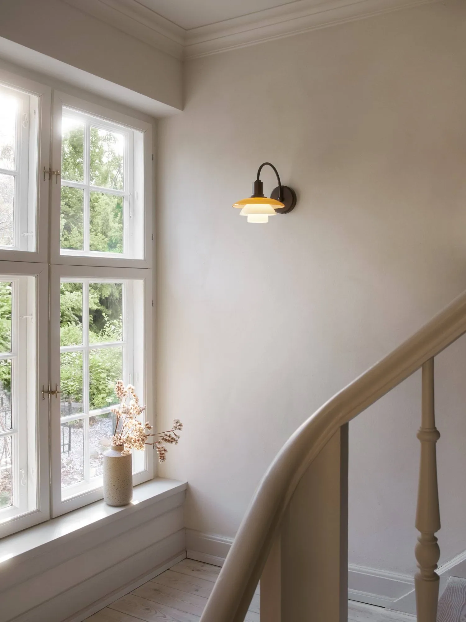 Aplique PH 2/2 Centenary Edition, Amber-opal white, fast installation Louis Poulsen