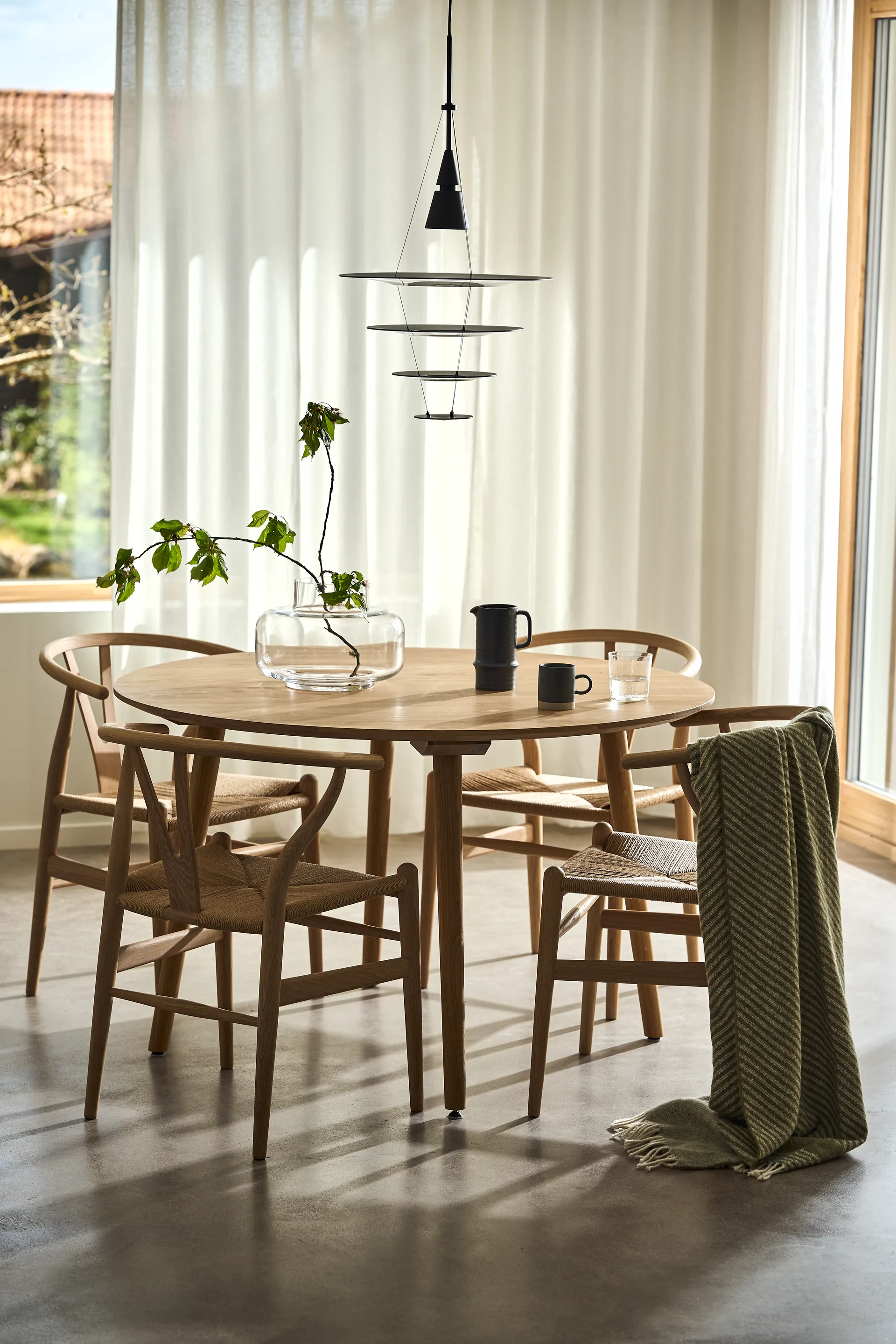 Lámpara colgante Enigma 425, Negro Louis Poulsen