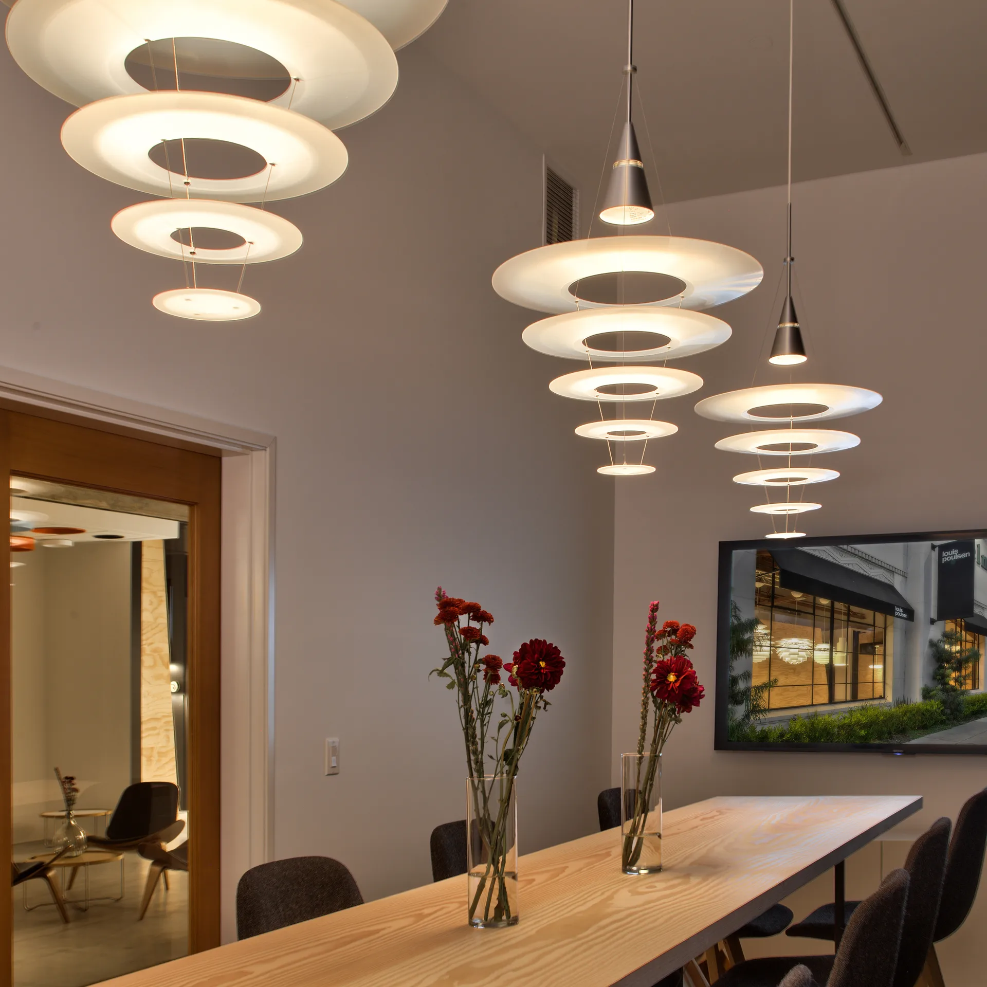 Lámpara colgante Enigma 545, Blanco Louis Poulsen