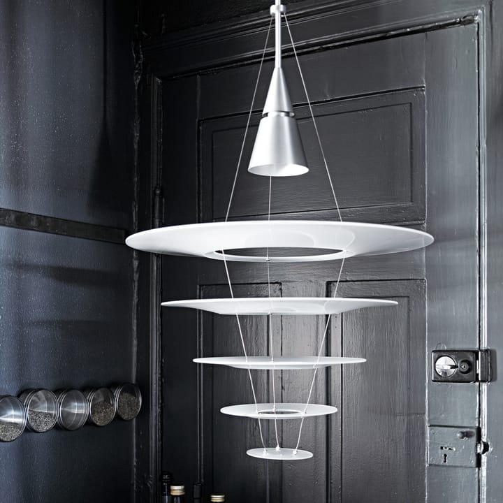 Lámpara colgante Enigma 825, Negro, LED Louis Poulsen