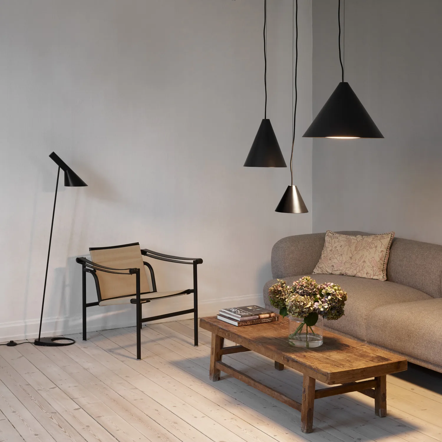 Lámpara colgante Keglen Ø25 cm, Negro Louis Poulsen