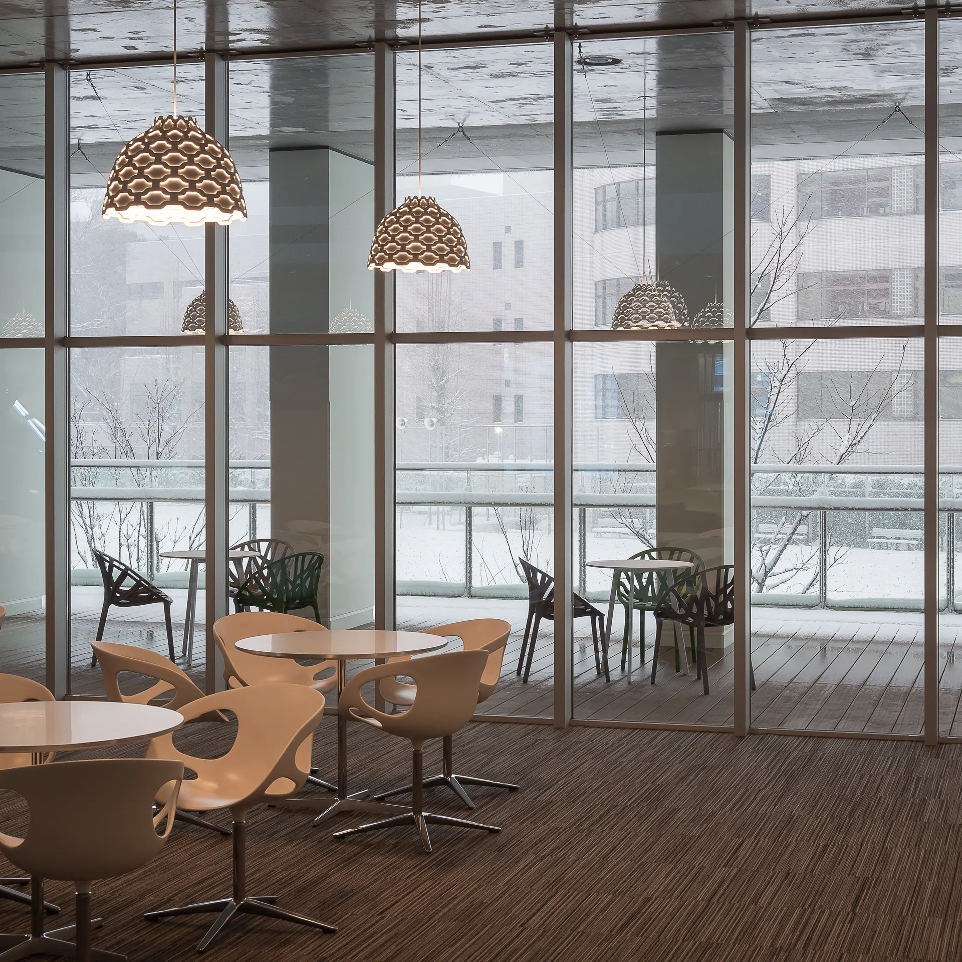 Lámpara colgante LC Shutters Ø44 cm, Blanco Louis Poulsen