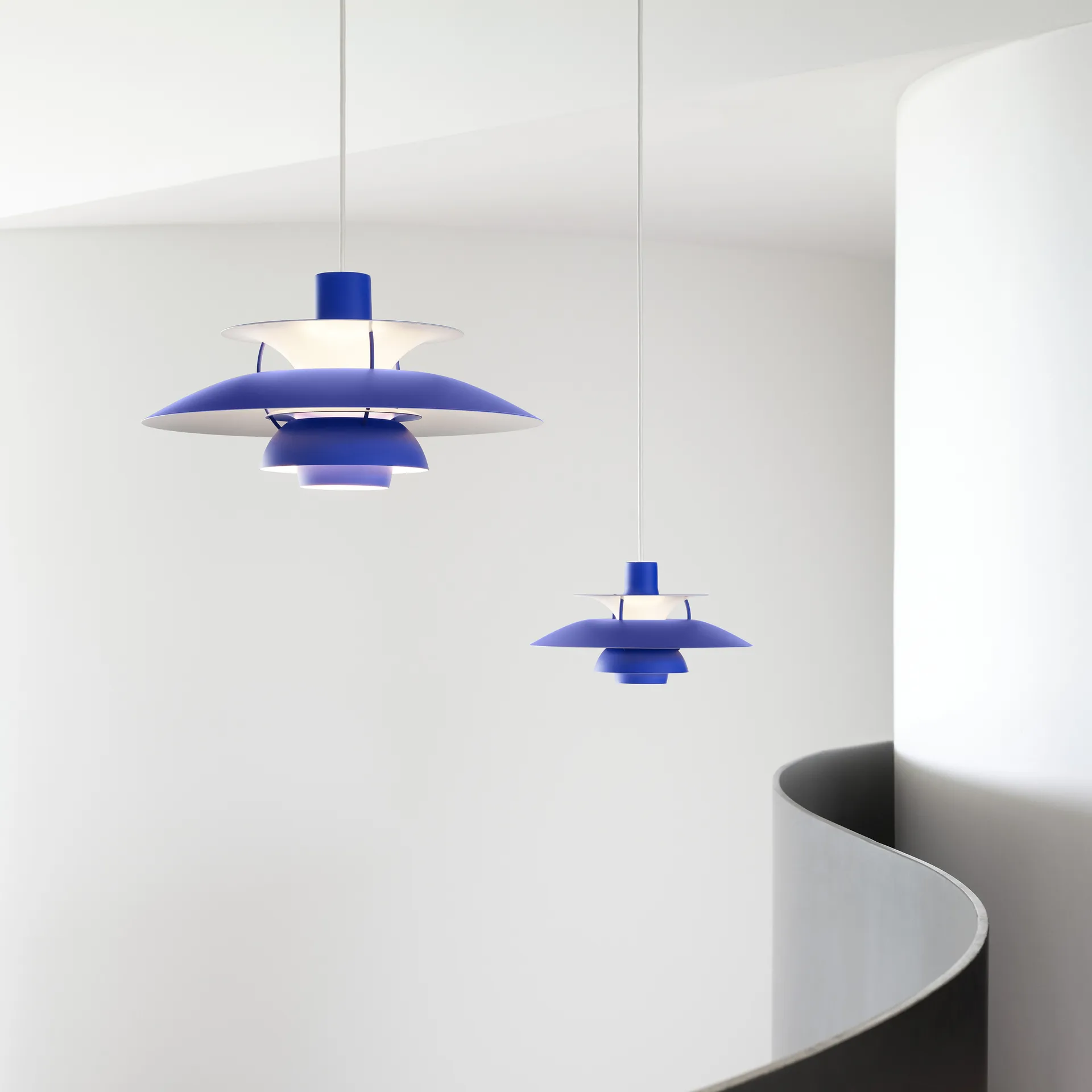 Lámpara colgante PH 5, Ø300, Azul Louis Poulsen