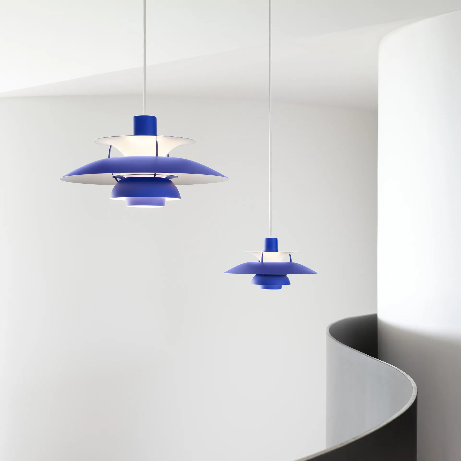 Lámpara colgante PH 5, Ø500, Azul Louis Poulsen