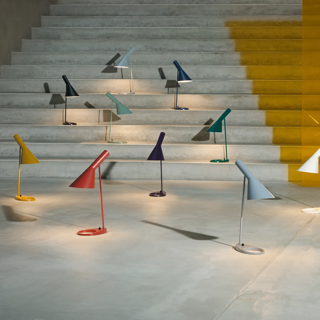 Lámpara de mesa AJ | Louis Poulsen | Tienda online