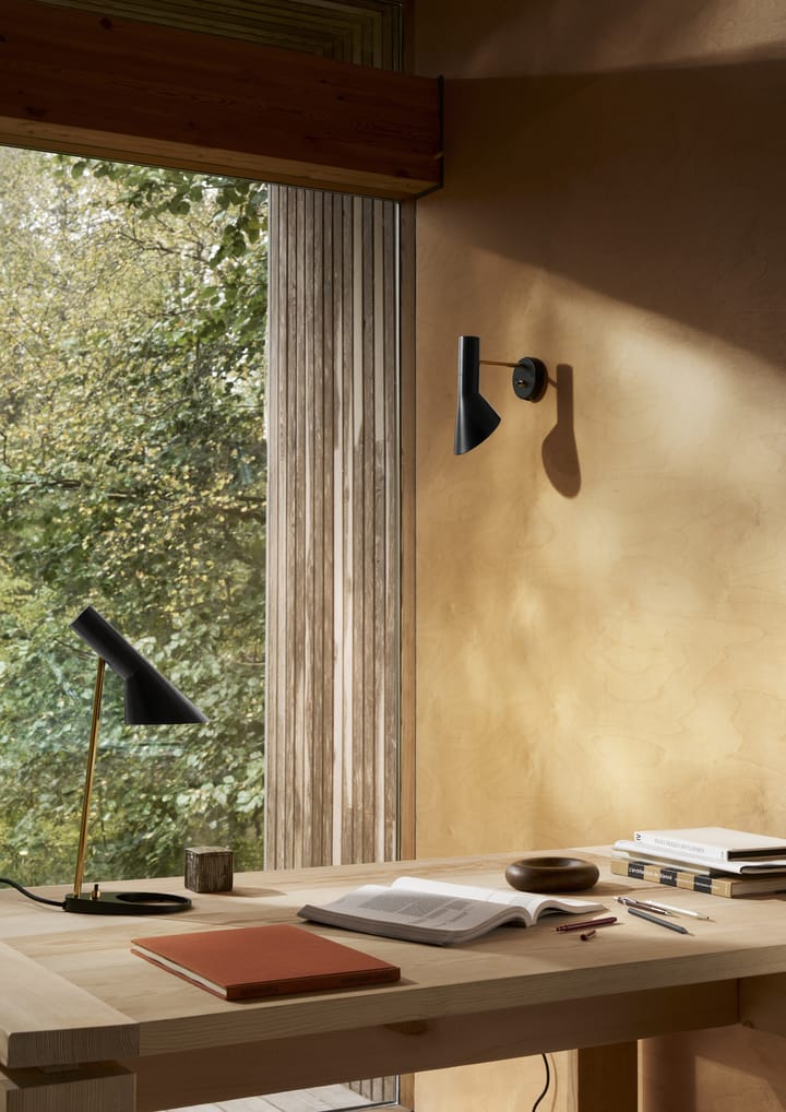 Lámpara de mesa AJ MINI, Brass-black Louis Poulsen