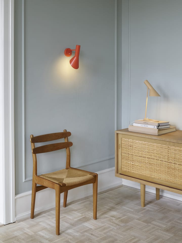 Lámpara de mesa AJ MINI, Warm sand Louis Poulsen