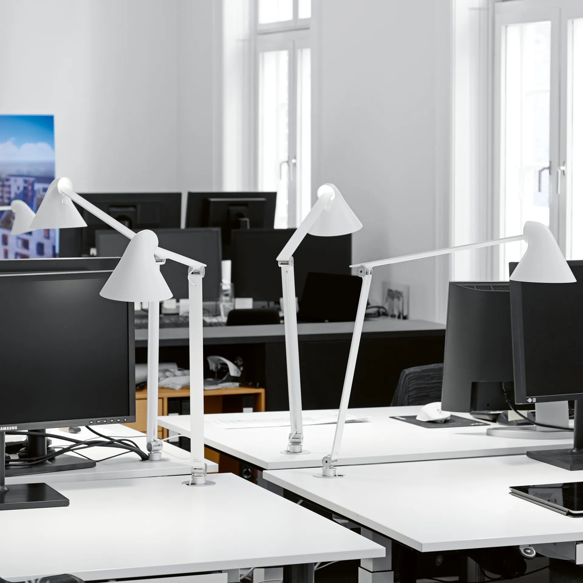 Lámpara de mesa NJP pasador Ø10 mm, Blanco Louis Poulsen