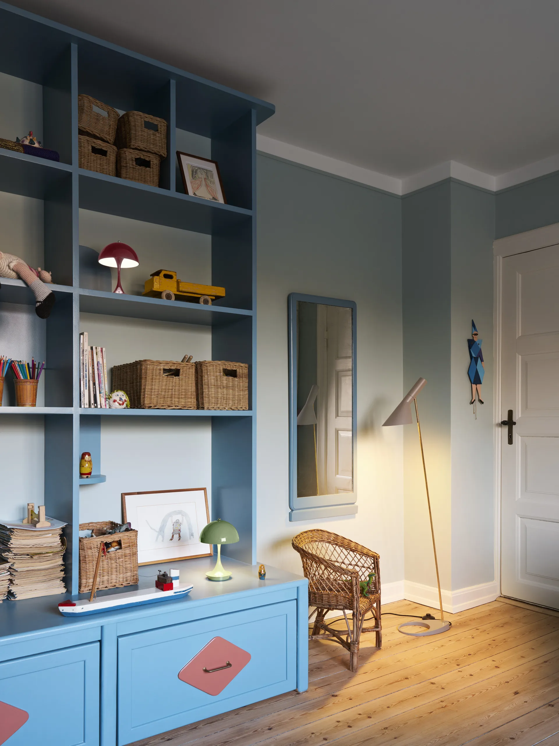 Lámpara de mesa Panthella 160 Portable v3, Opaque burgundy Louis Poulsen