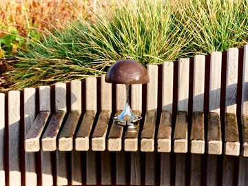 Lámpara de mesa Panthella 160 Portable v3 - Original Opal Brown - Louis Poulsen