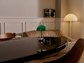 Lámpara de mesa Panthella 160 Portable v3 - Original Opal Green - Louis Poulsen