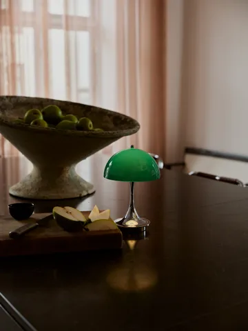 Lámpara de mesa Panthella 160 Portable v3 - Original Opal Green - Louis Poulsen