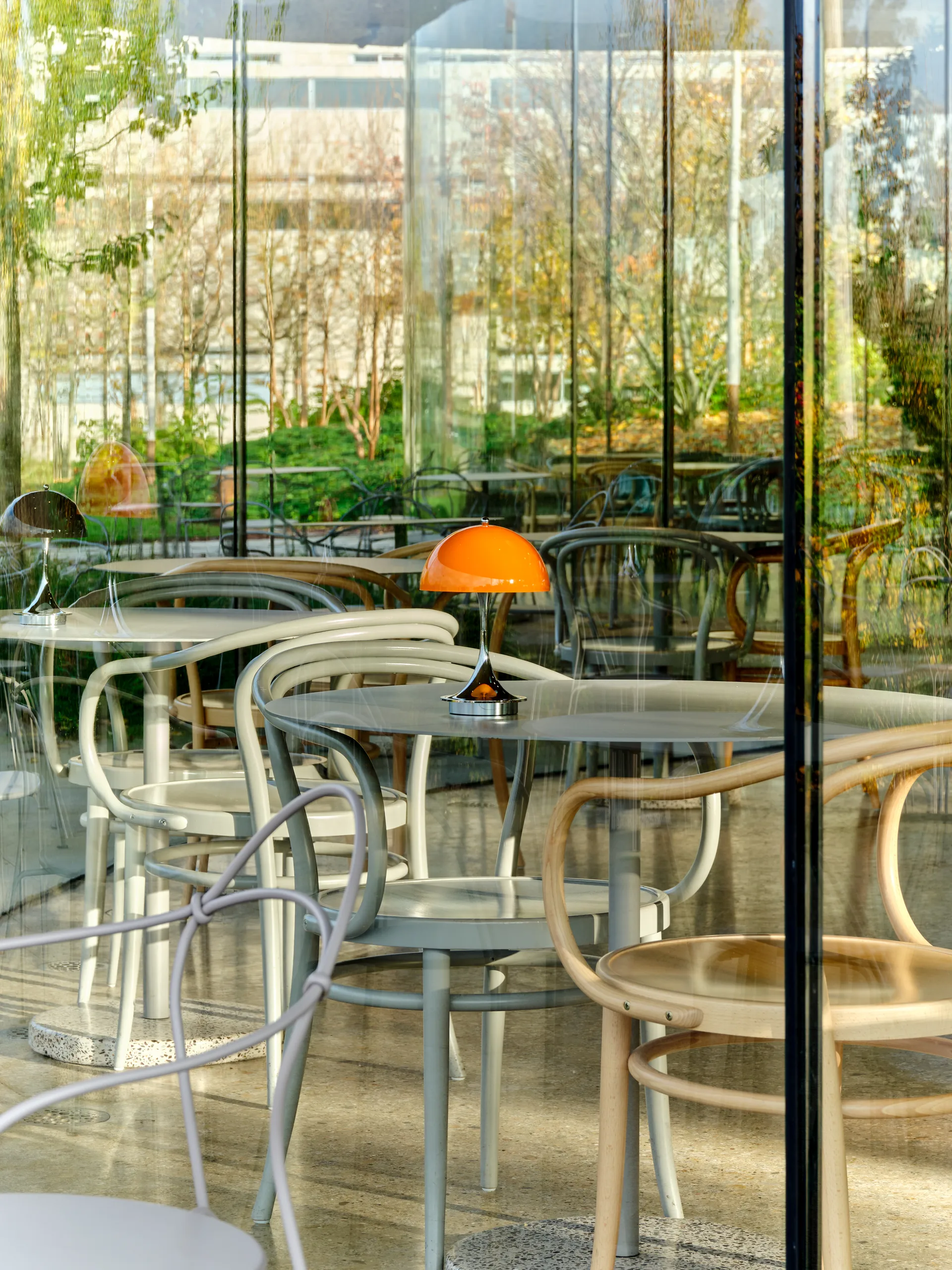 Lámpara de mesa Panthella 160 Portable v3, Original Opal Orange Louis Poulsen