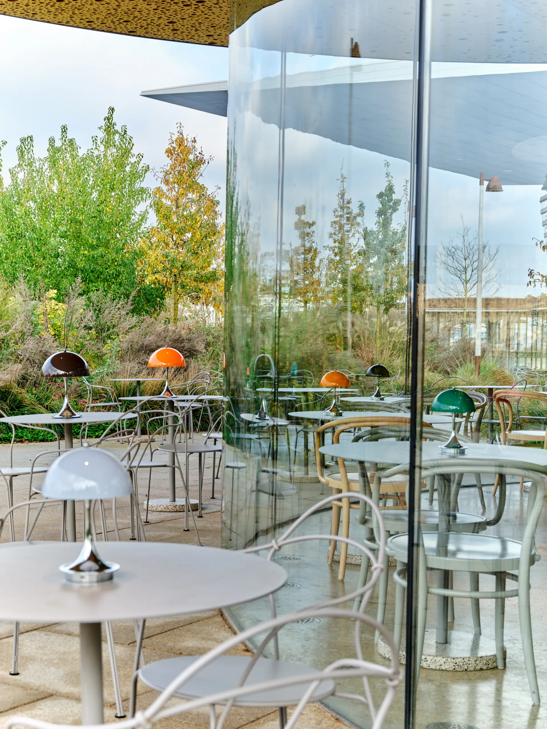 Lámpara de mesa Panthella 160 Portable v3, Original Opal Orange Louis Poulsen