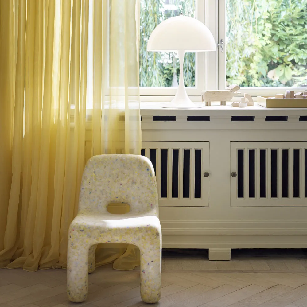Lámpara de mesa Panthella 320, Acrílico blanco Louis Poulsen