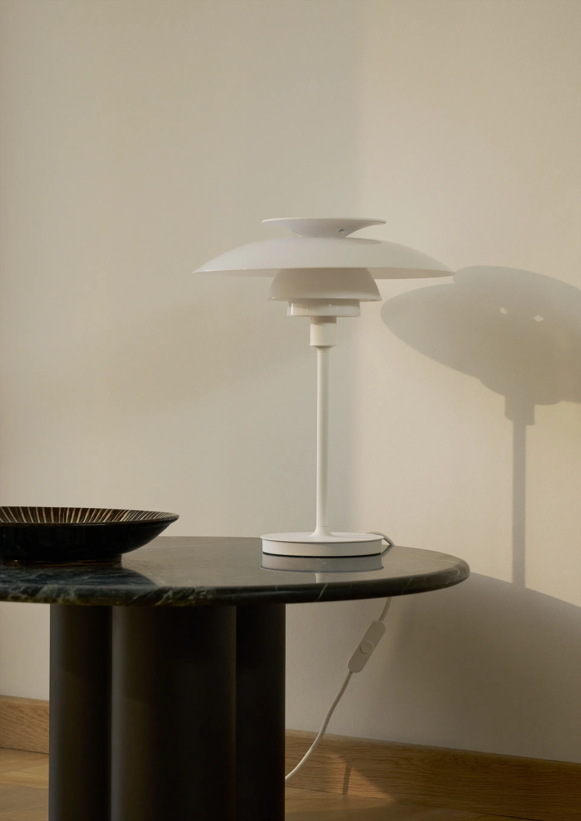 Lámpara de mesa PH 80, Opal blanco, blanco Louis Poulsen