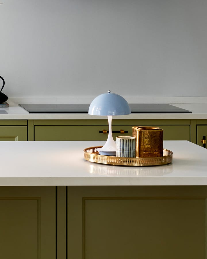 Lámpara de mesa portátil Panthella 160, Azul claro Louis Poulsen
