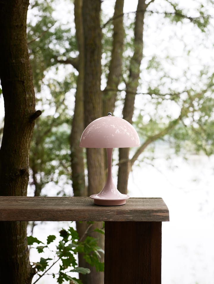 Lámpara de mesa portátil Panthella 160 - Pale rose - Louis Poulsen