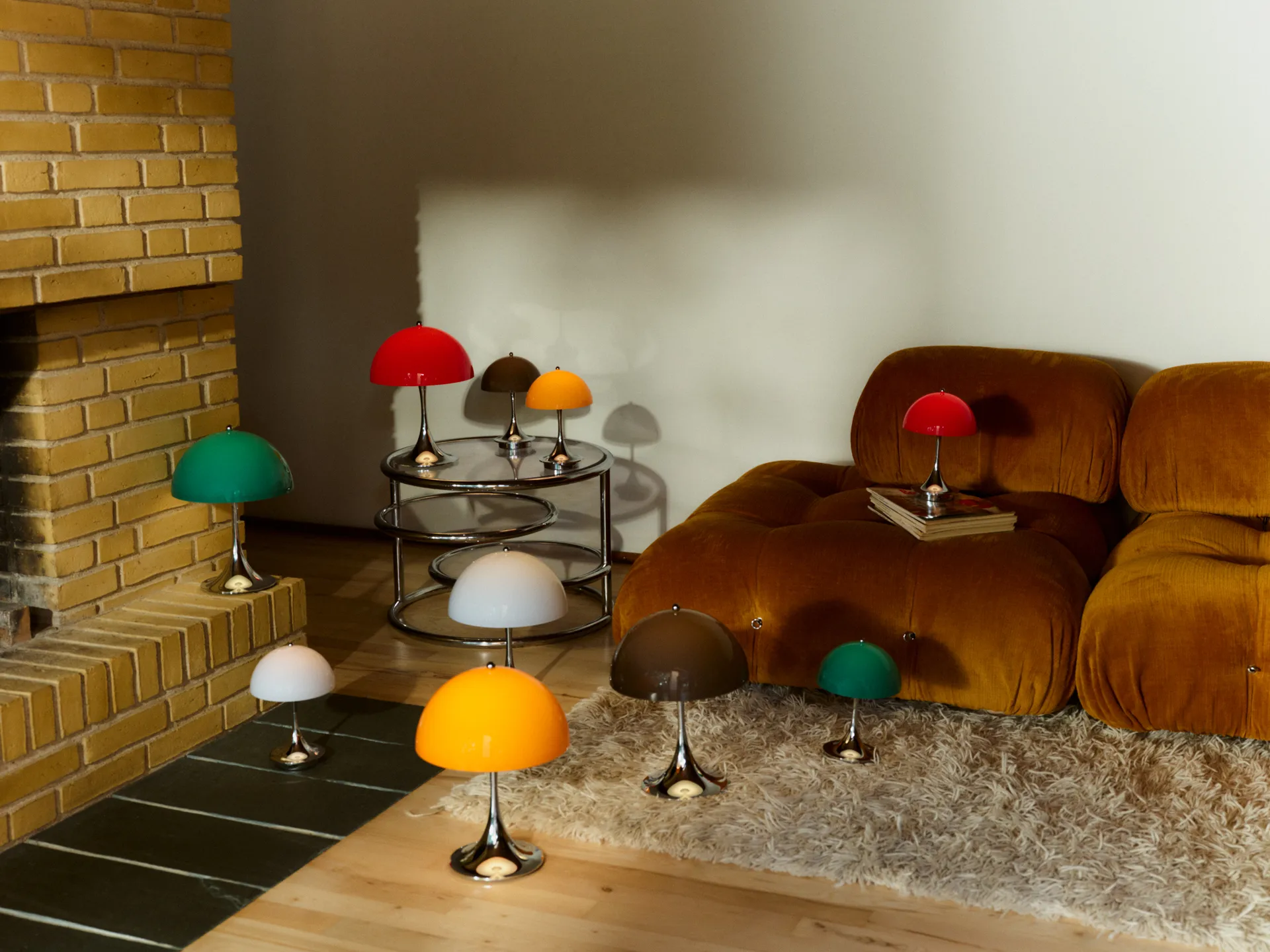 Lámpara de mesa portátil Panthella 250 V3, Original Opal Brown Louis Poulsen