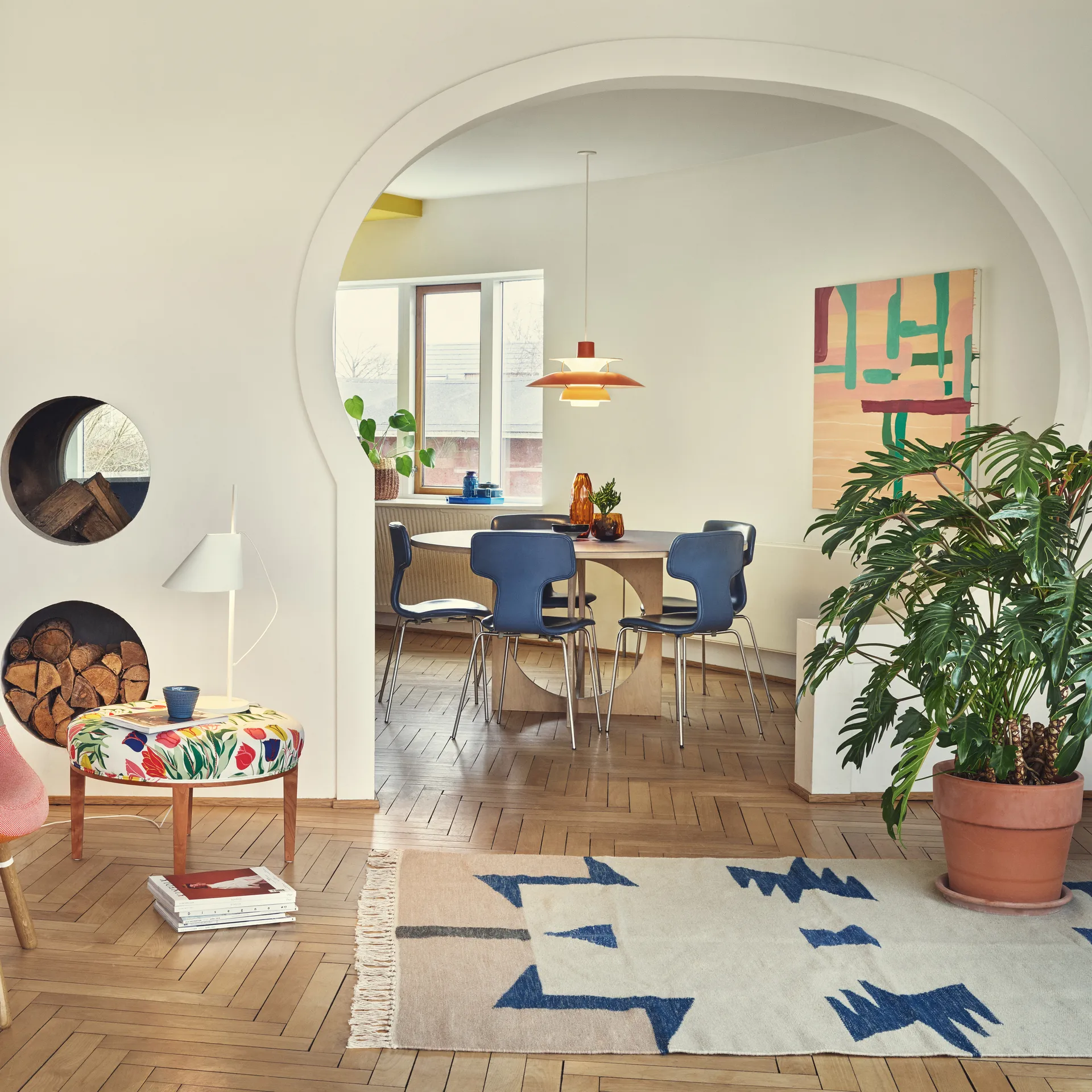 Lámpara de mesa Yuh, Blanco Louis Poulsen