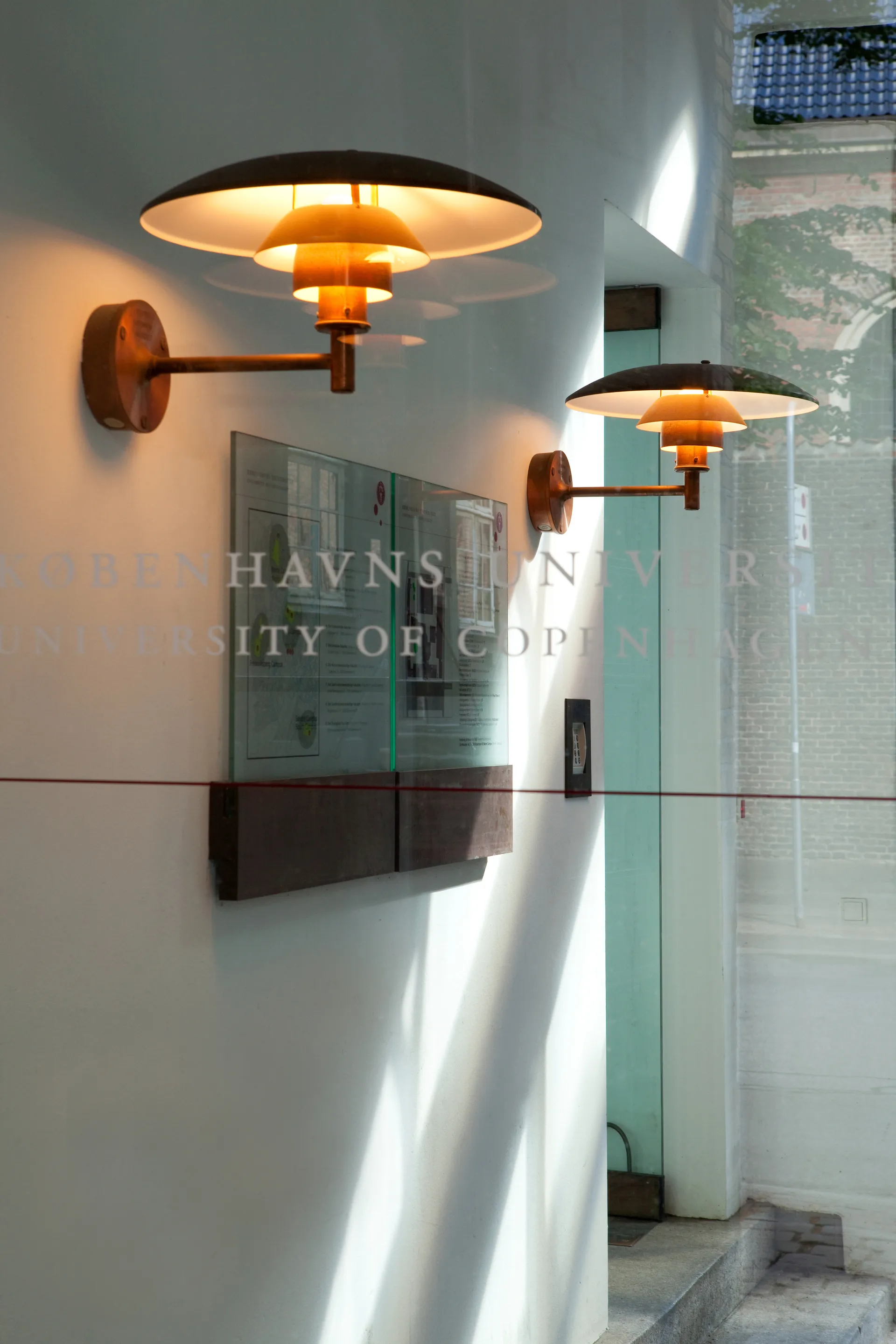 Lámpara de pared PH, Brushed copper Louis Poulsen