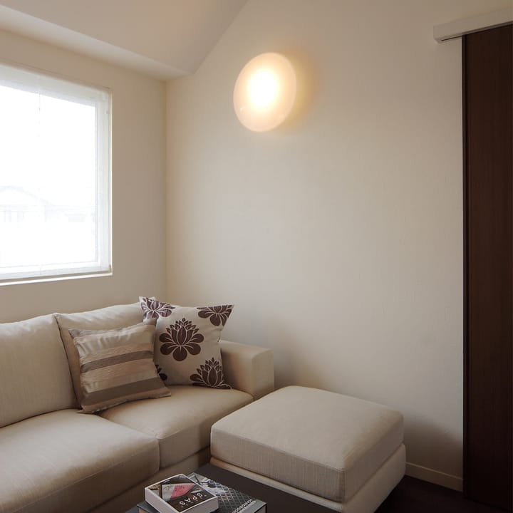 Lámpara de techo o pared AJ Eklipta LED, Vidrio opal blanco, ø22 cm Louis Poulsen