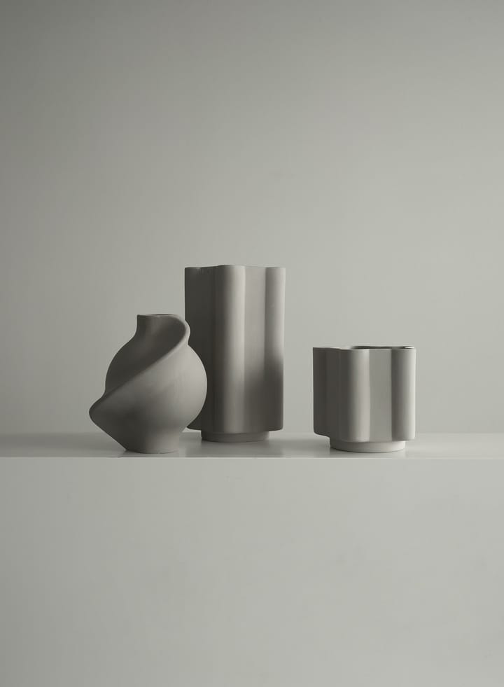 Jarrón Pirout 01 22 cm, arenaed Grey Louise Roe