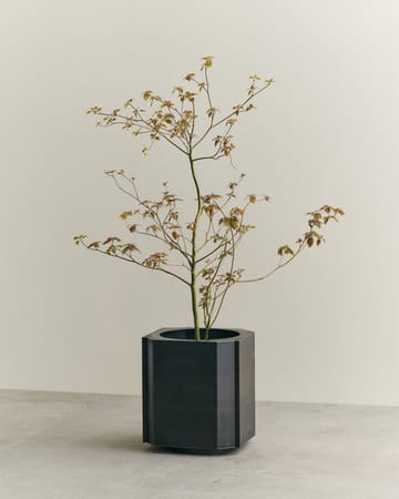 Maceta Funki XL 70 cm - Raw Iron - Louise Roe