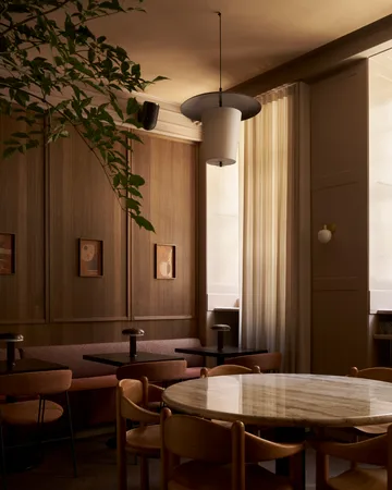 Lámpara de mesa portátil Noote  - Bronce - LYFA