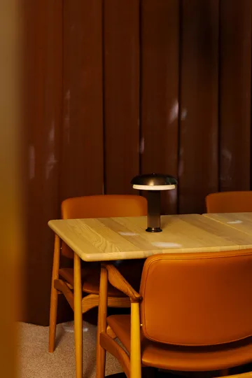 Lámpara de mesa portátil Noote  - Bronce - LYFA