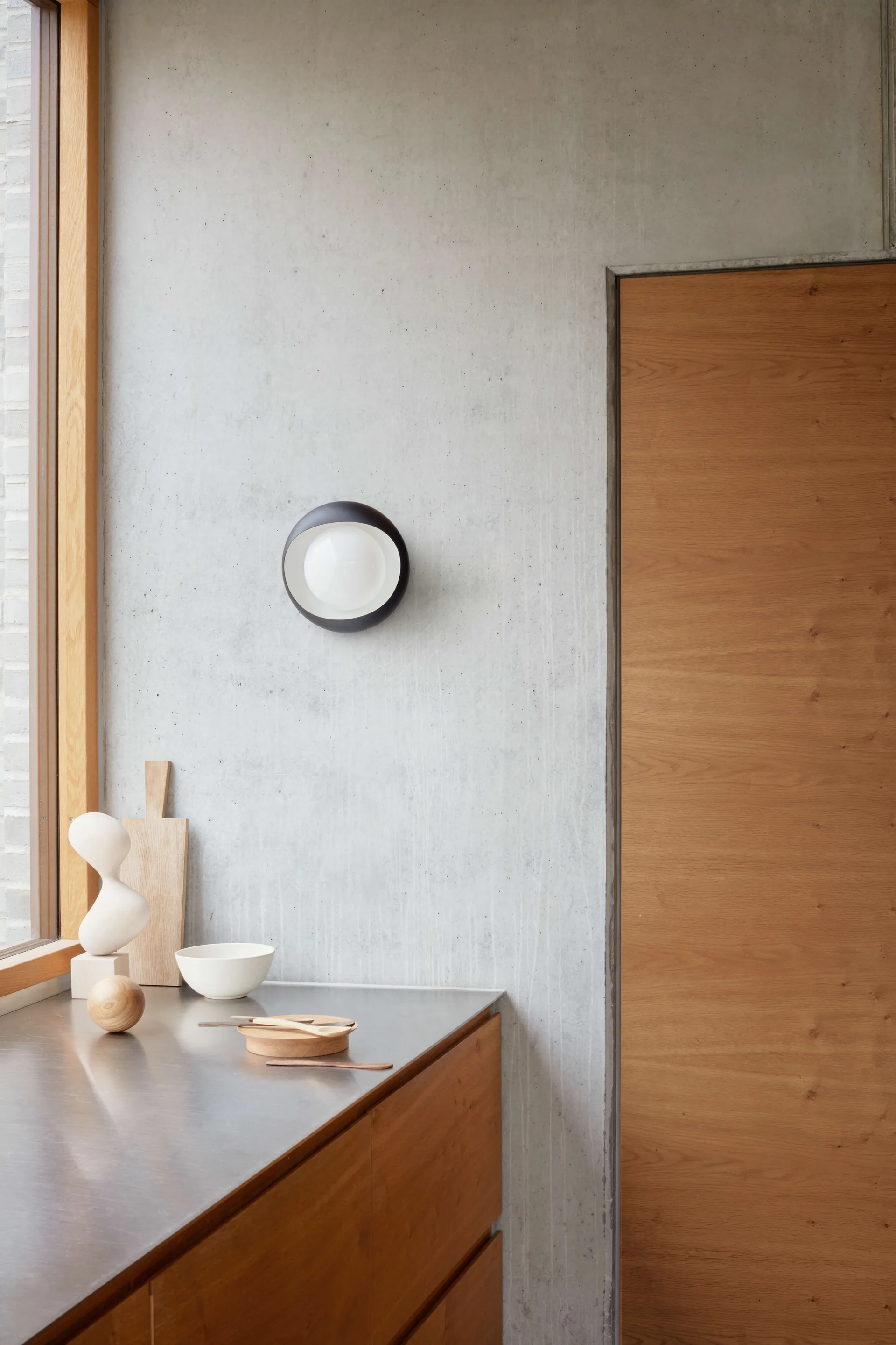 Lámpara de pared Cornea 150, Black LYFA