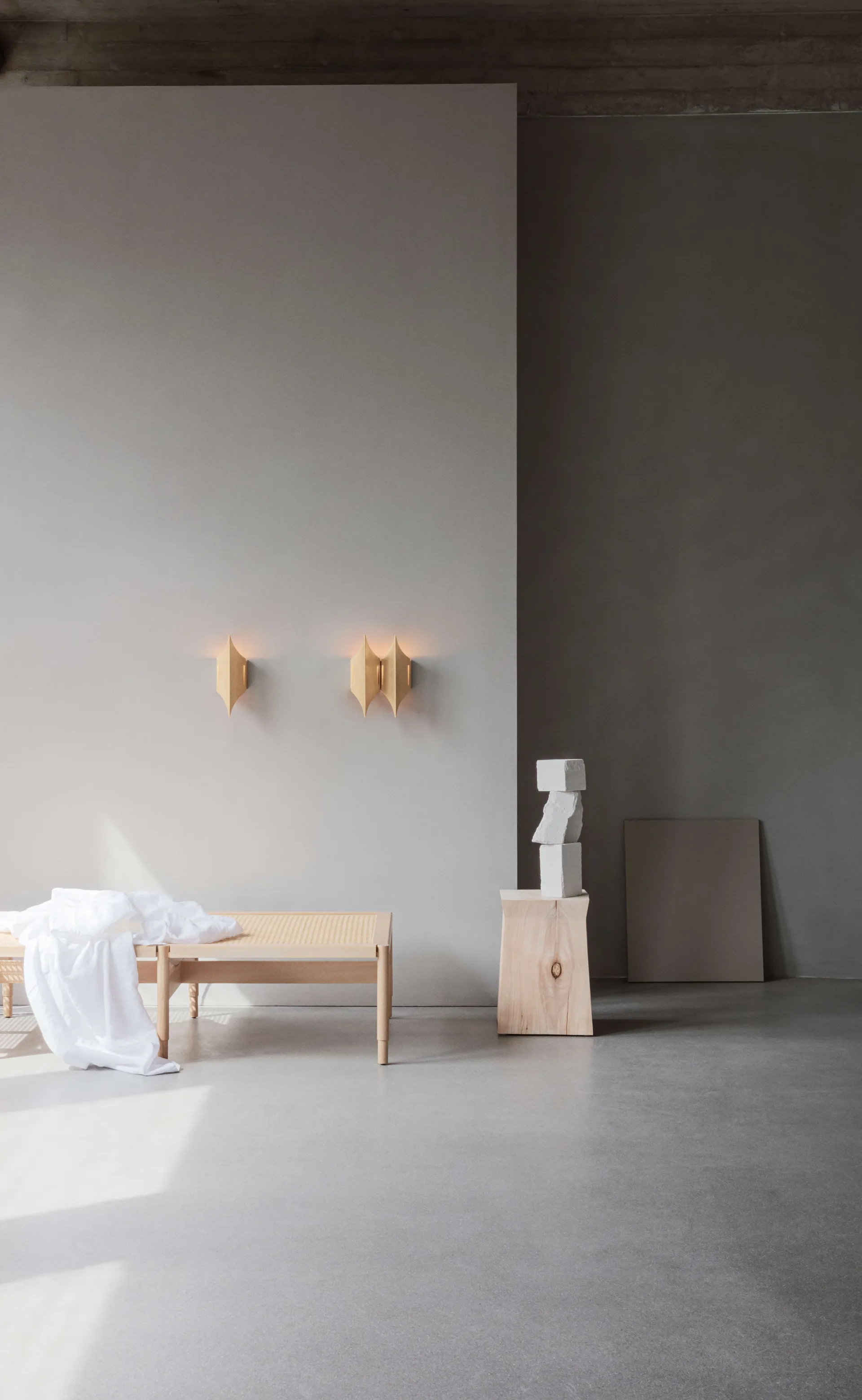 Lámpara de pared Gothic I, Brass LYFA