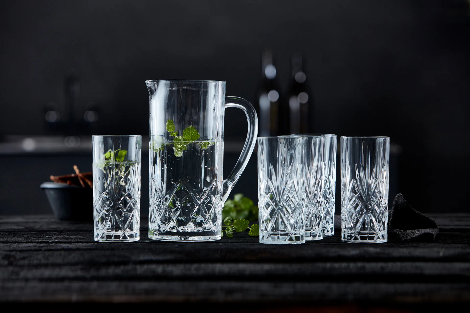 Jarra y vasos alargados Melodia 7 piezas, Cristal Lyngby Glas