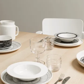 4 Platos hondos Siirtolapuutarha Ø20 cm negro - Marimekko