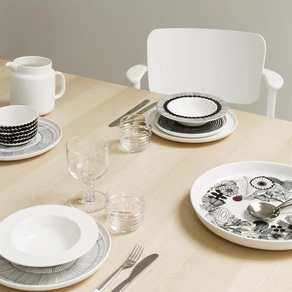 6 Platos Räsymateo Ø20 cm negro pequeños puntos,  Marimekko