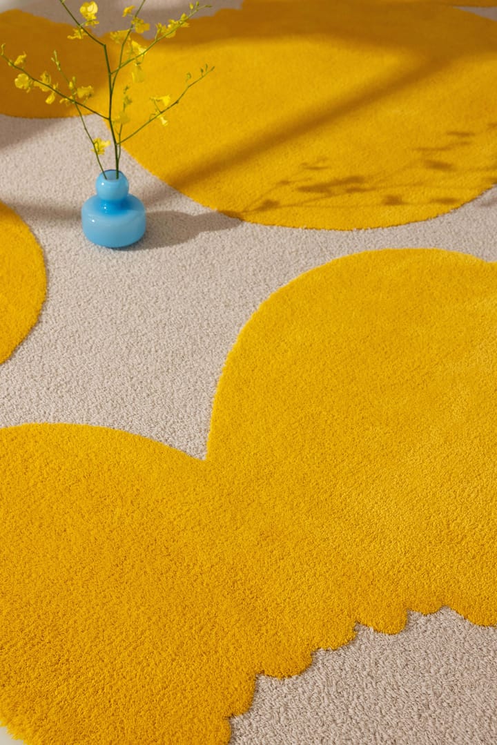 Alfombra de lana Iso Unikko, Yellow, 140x200 cm Marimekko