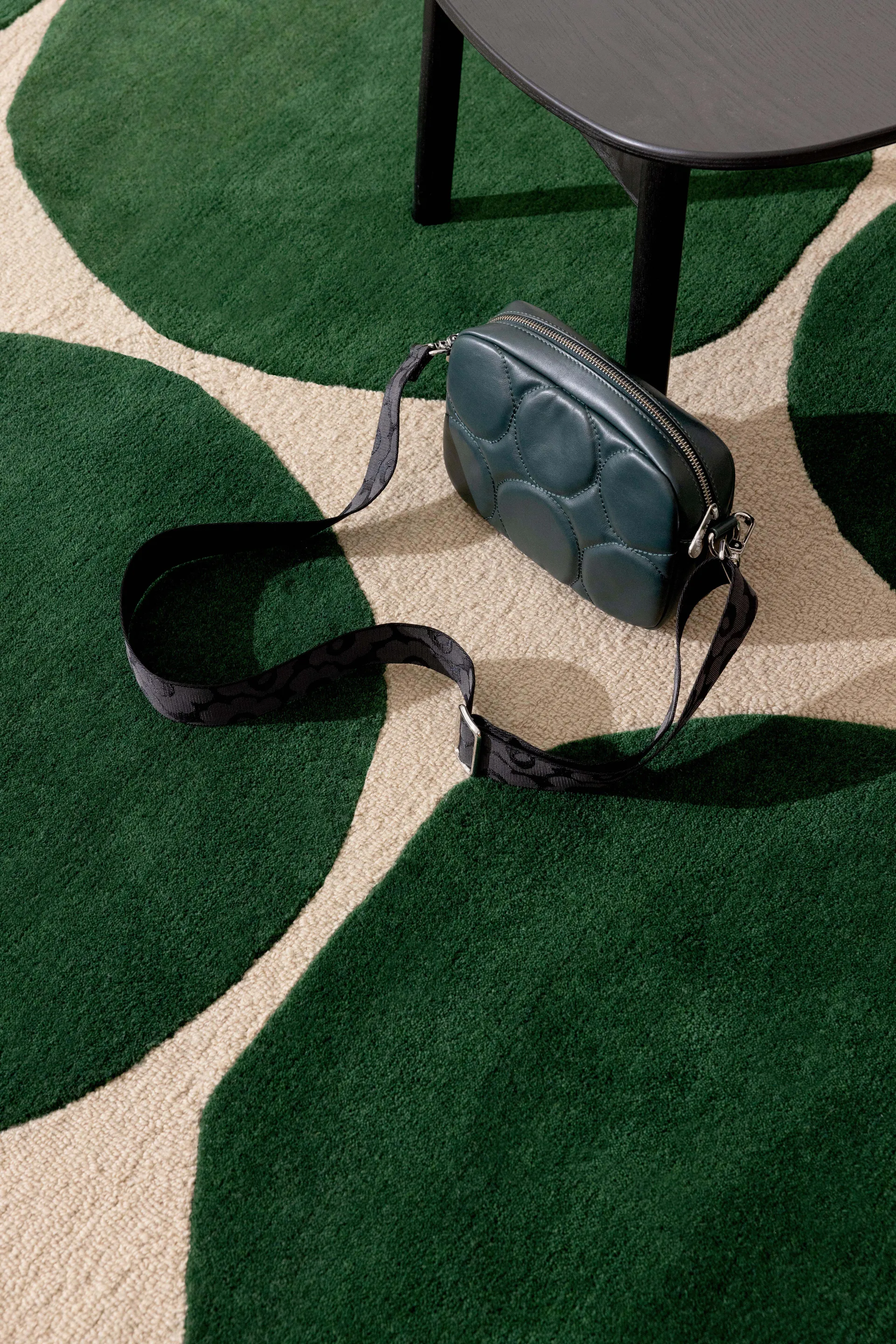 Alfombra de lana Isot Kivet, Green, 250x350 cm Marimekko