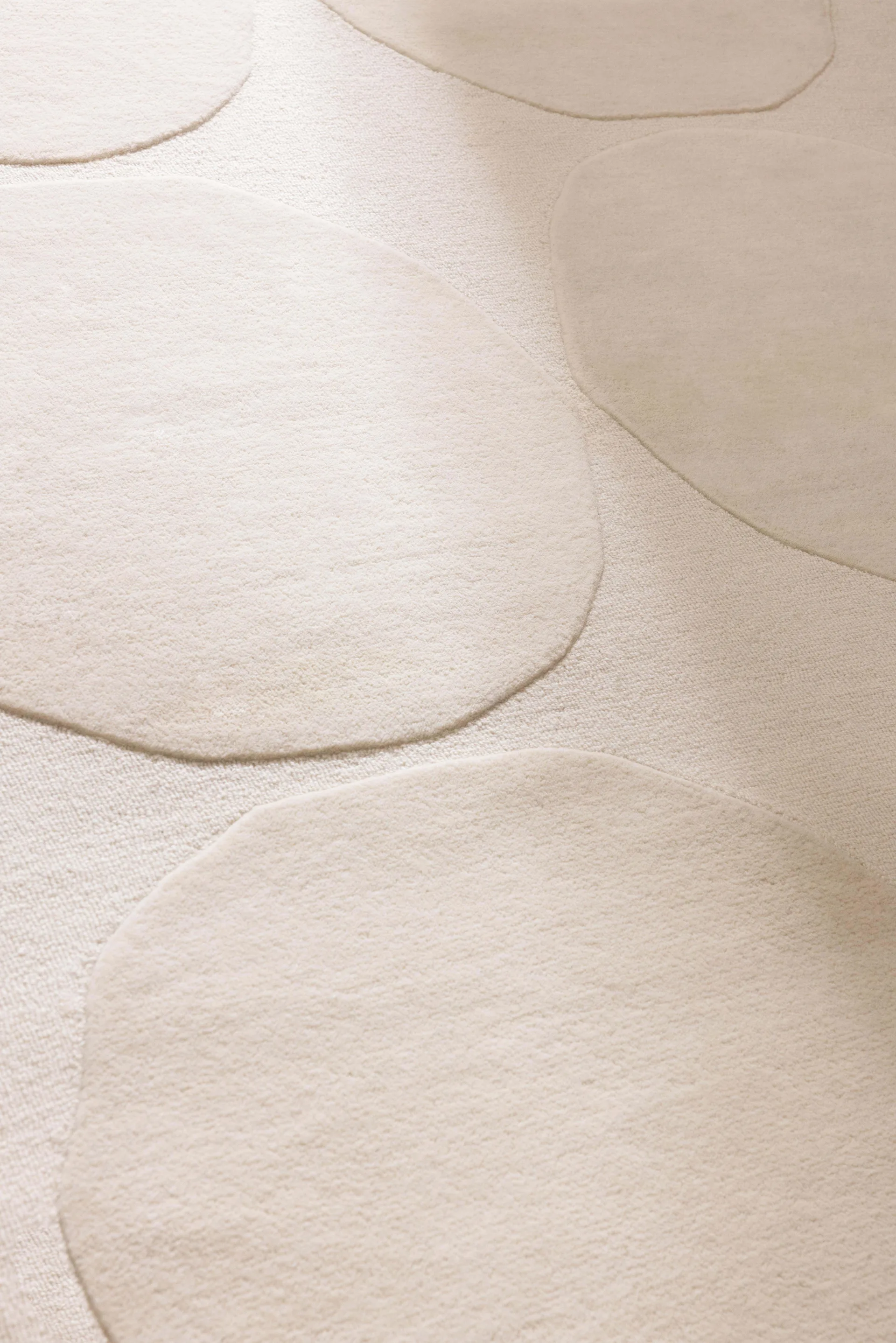 Alfombra de lana Isot Kivet, Natural White, 140x200 cm Marimekko