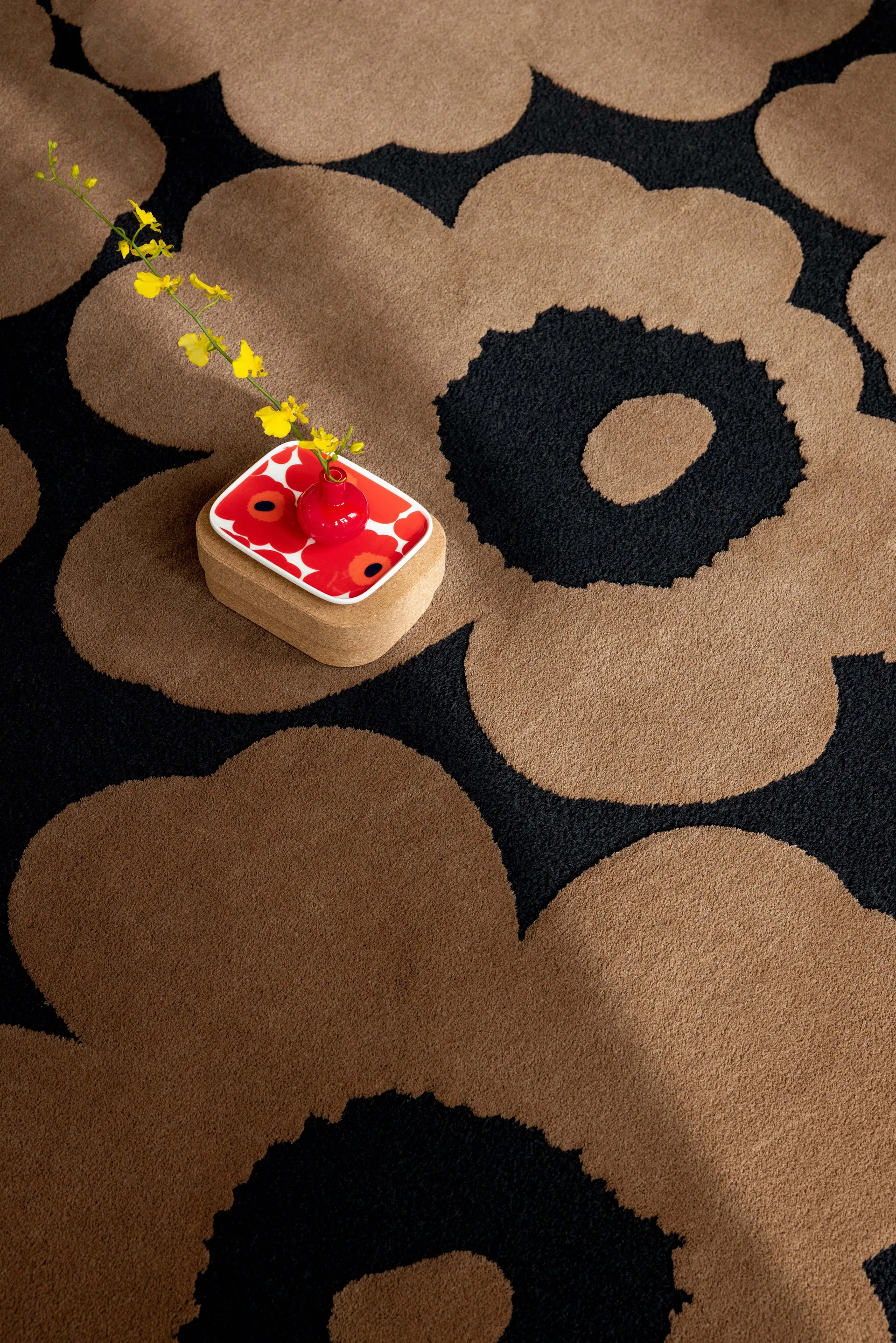 Alfombra de lana Unikko, Beige, 170x240 cm Marimekko
