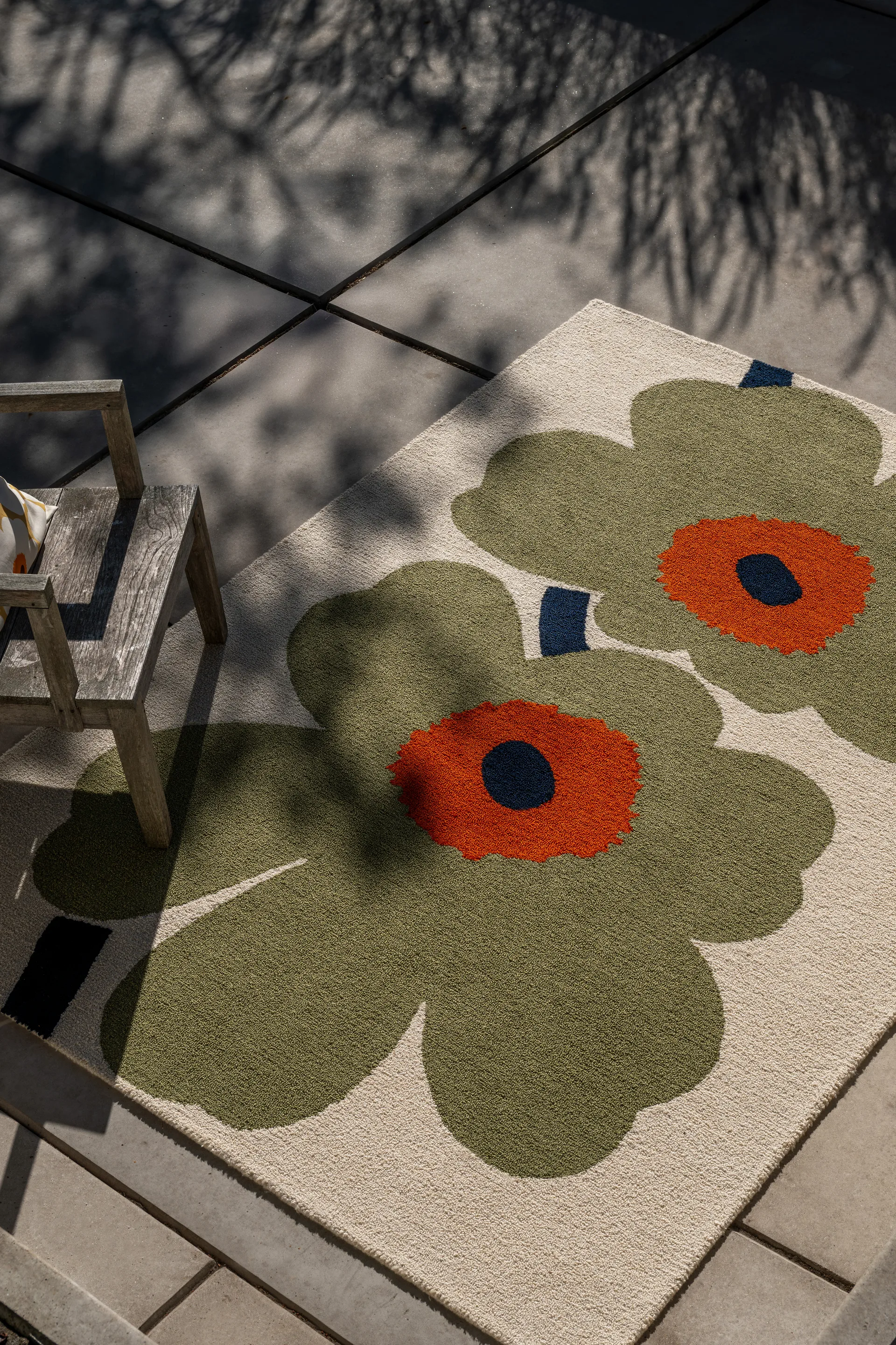 Alfombra Unikko anniversary outdoor, Dusty green, 160x230 cm Marimekko
