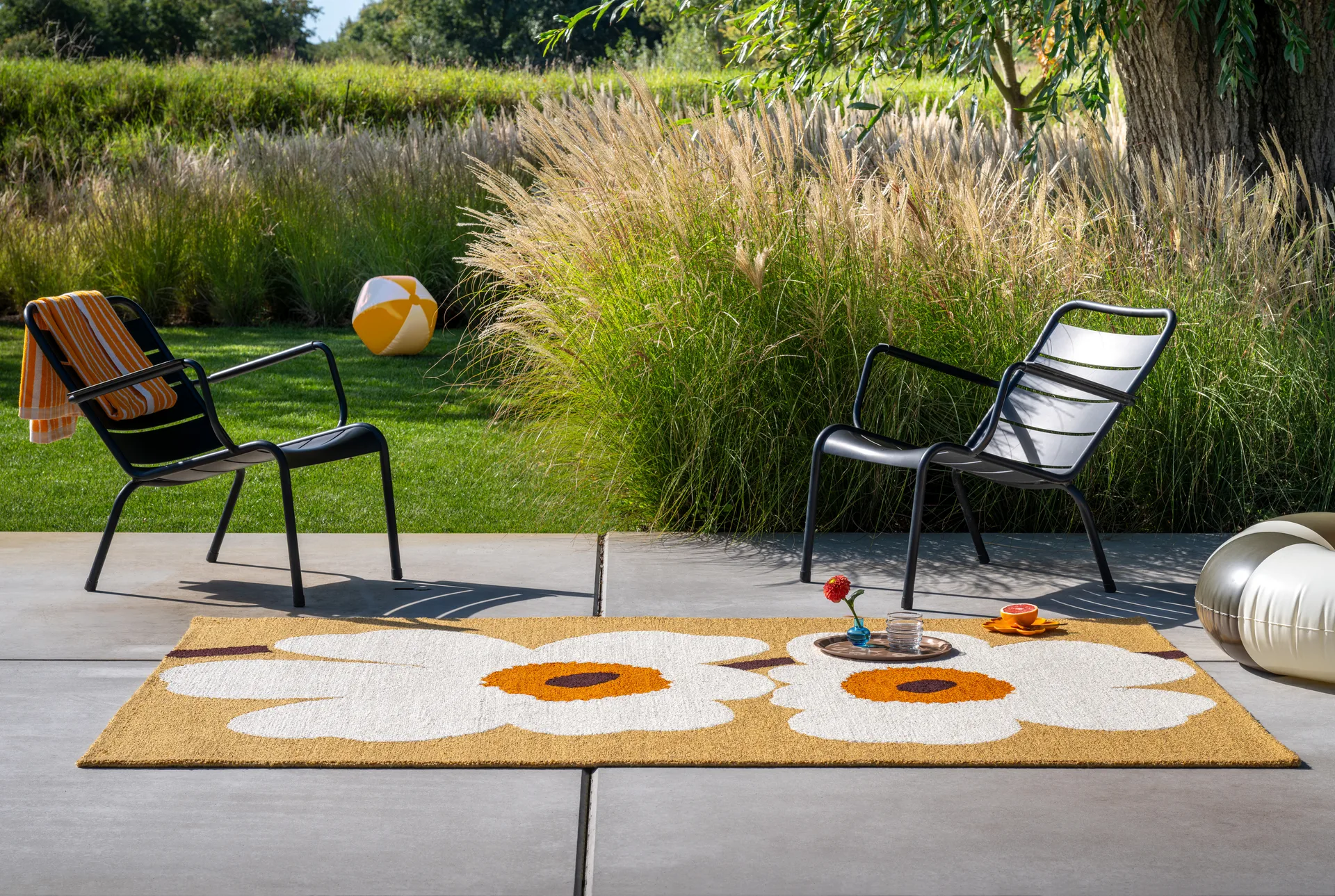 Alfombra Unikko anniversary outdoor, Honey, 250x350 cm Marimekko