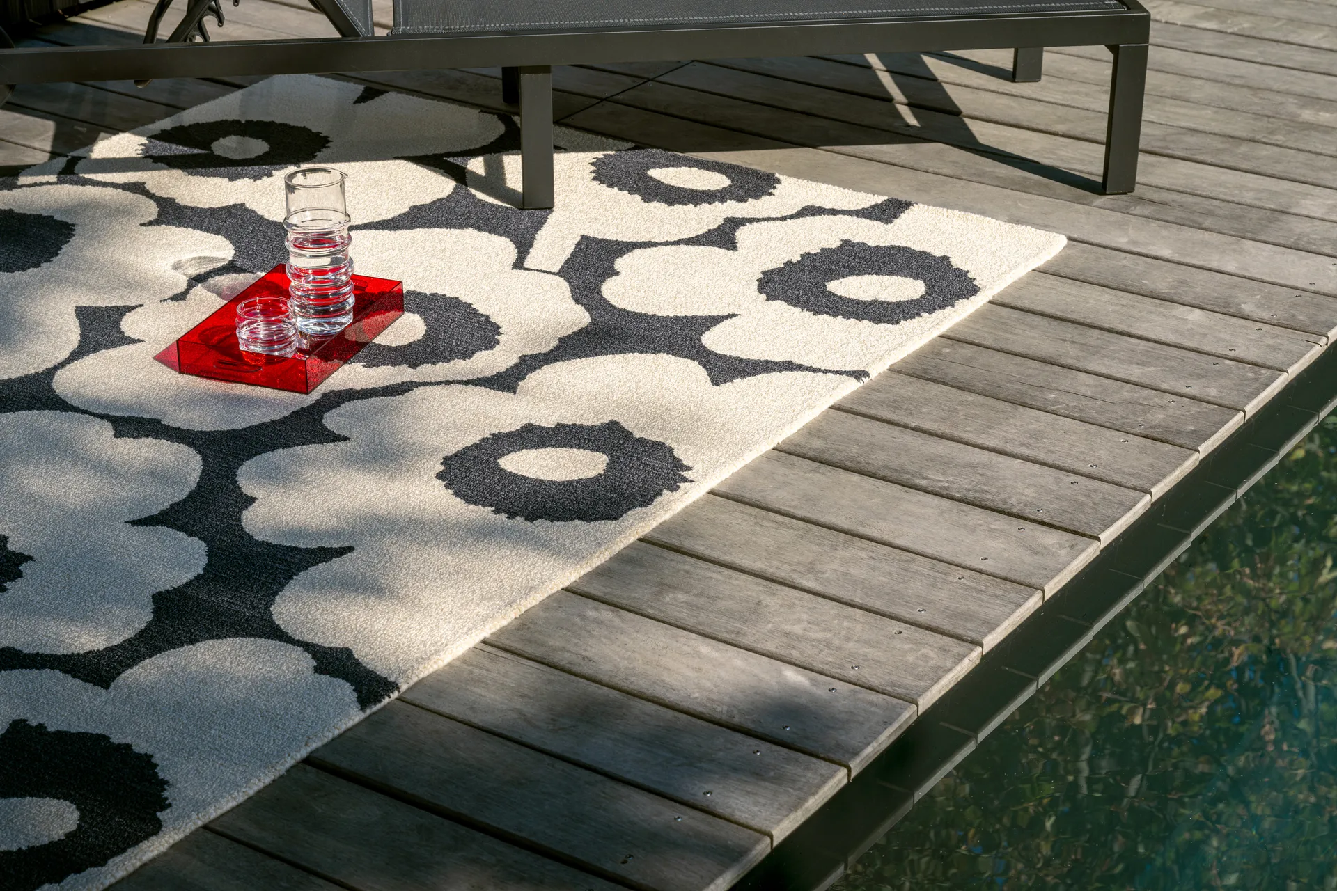 Alfombra Unikko outdoor, Charcoal-white, 160x230 cm Marimekko