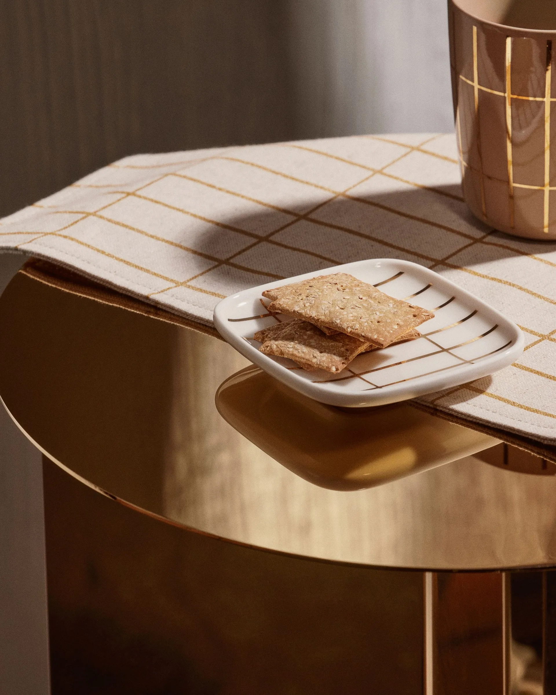 Fuente Tiiliskivi 10x10 cm, White-gold Marimekko