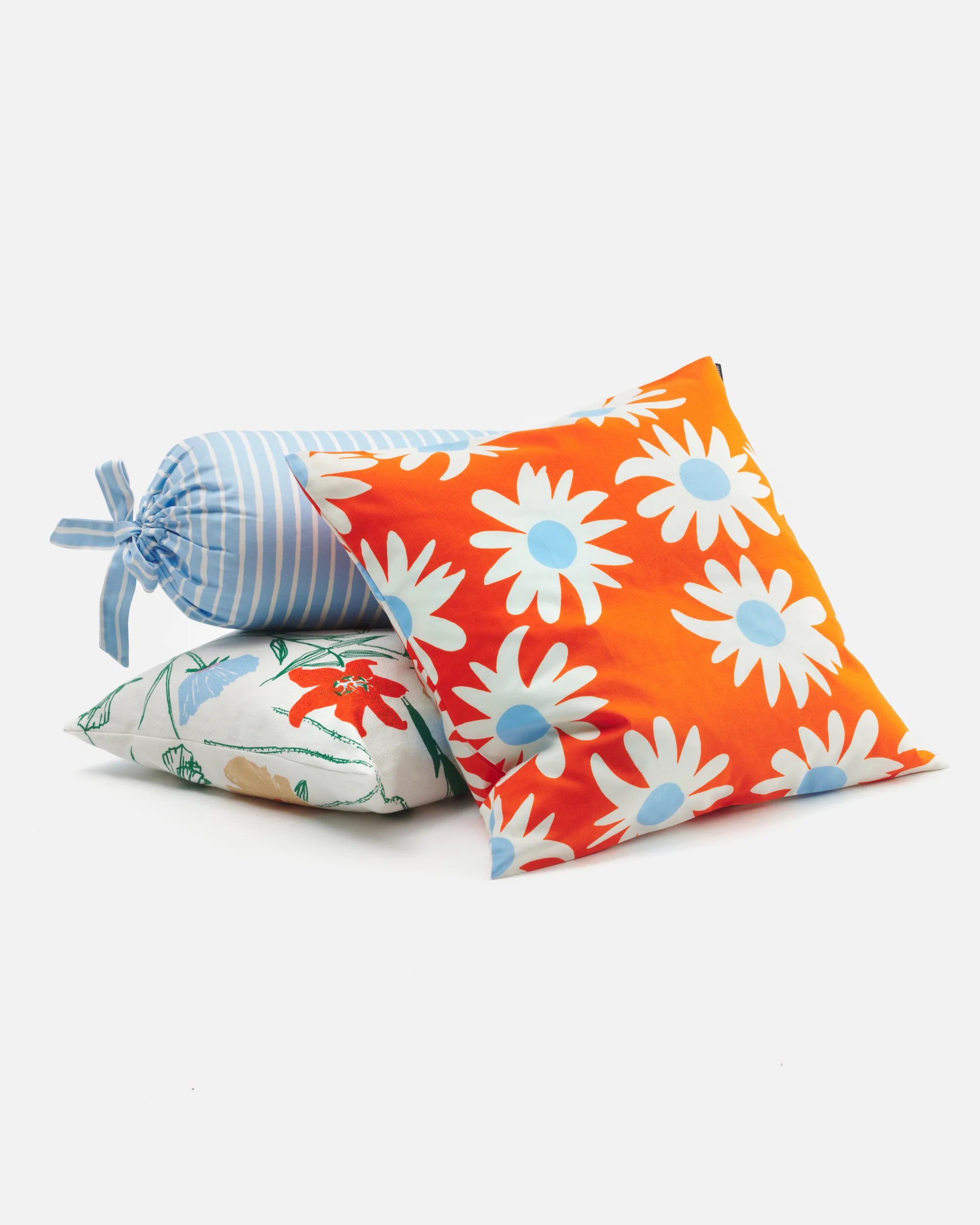 Funda de cojín Rakastaa ei rakasta 50x50 cm, Orange-Off-white-light blue Marimekko