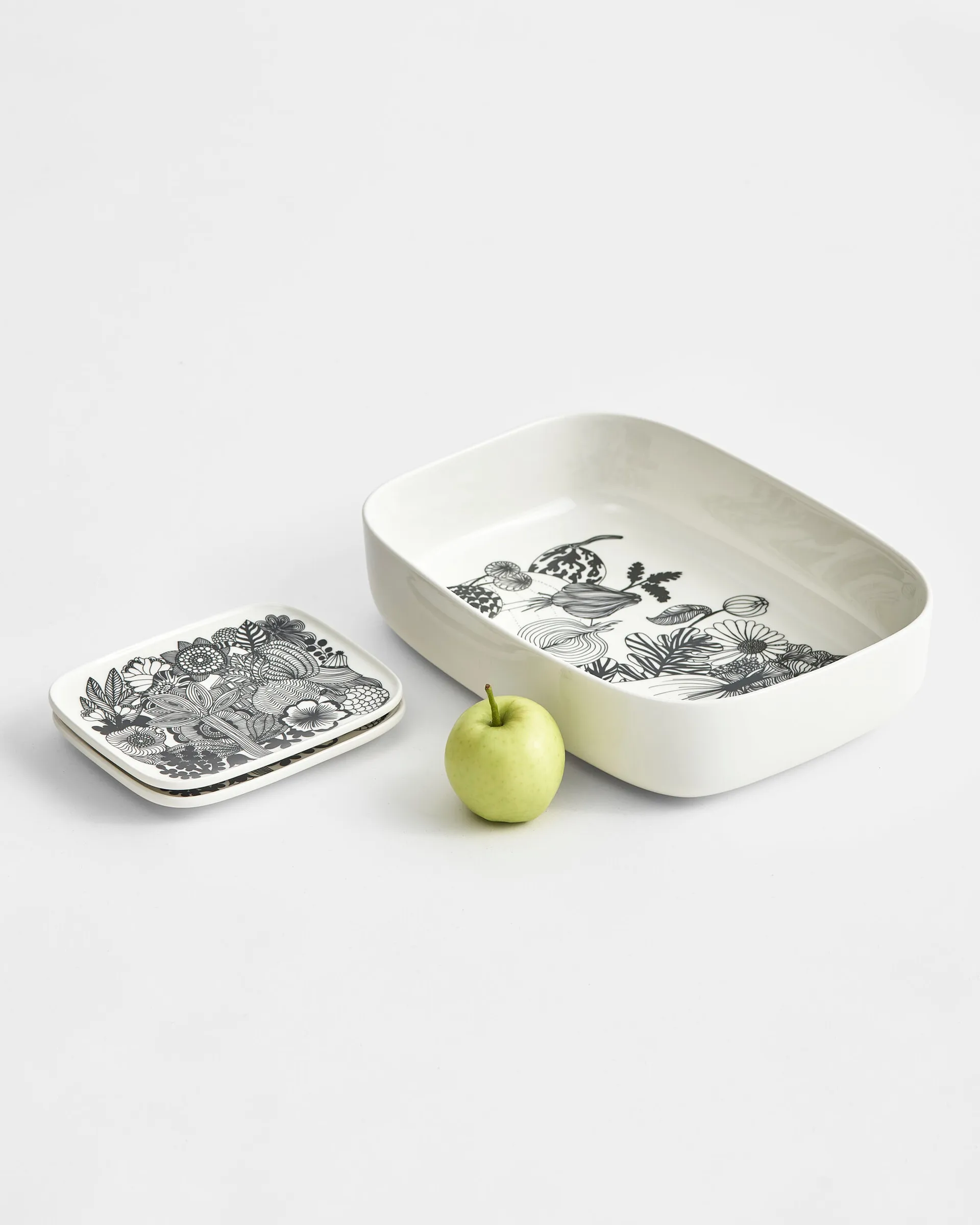 Plato Siirtolapuutarha 15x12 cm, negro-blanco (Finlandia 100 años) Marimekko