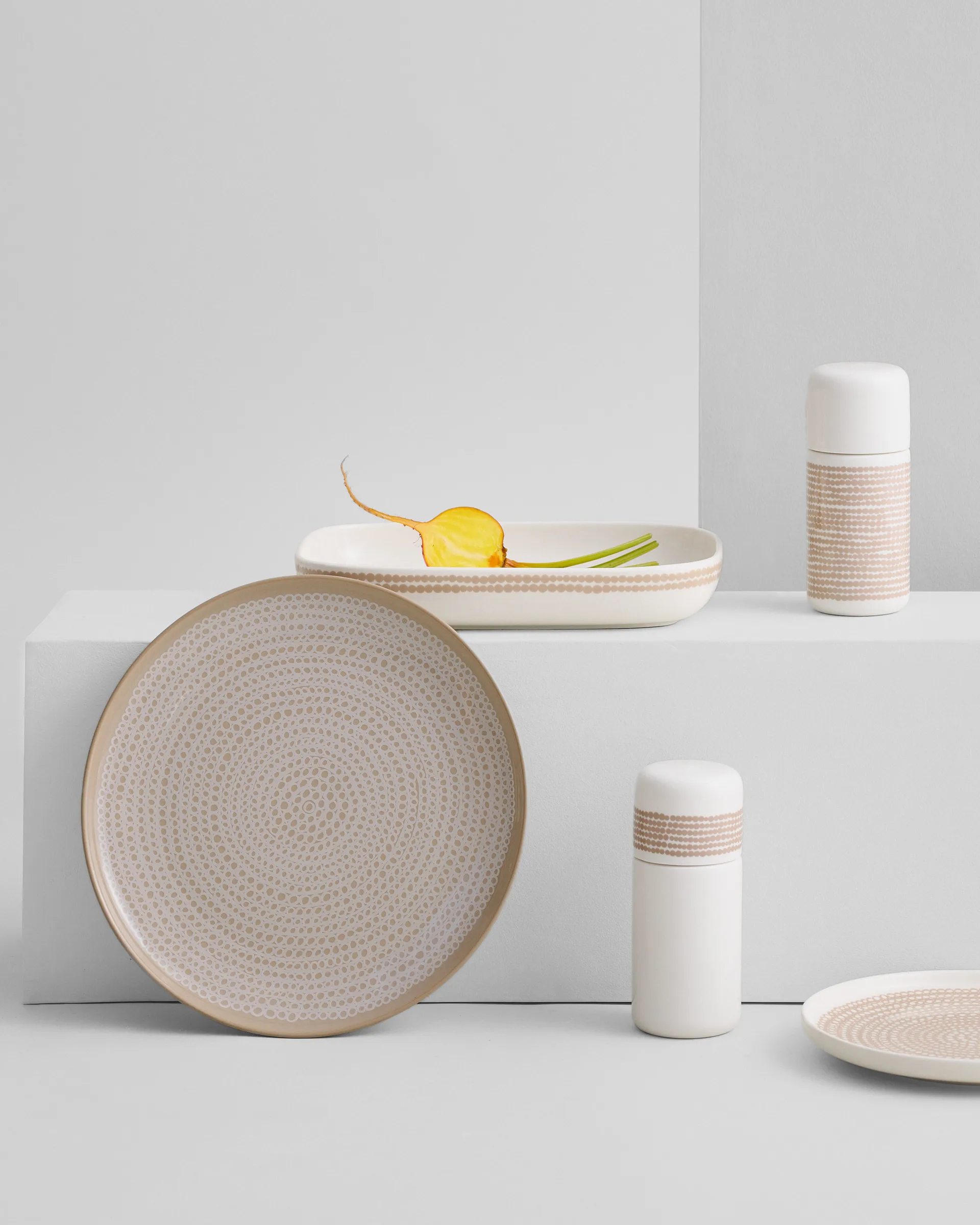 Plato Siirtolapuutarha 18x25 cm, Black-white Marimekko