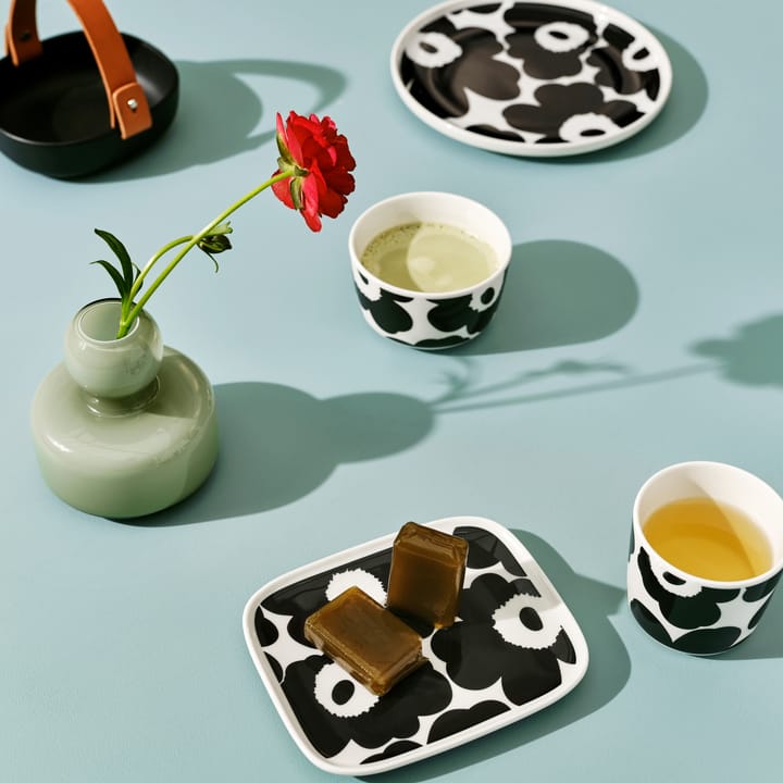 Plato Unikko 12x15 cm, negro-blanco Marimekko